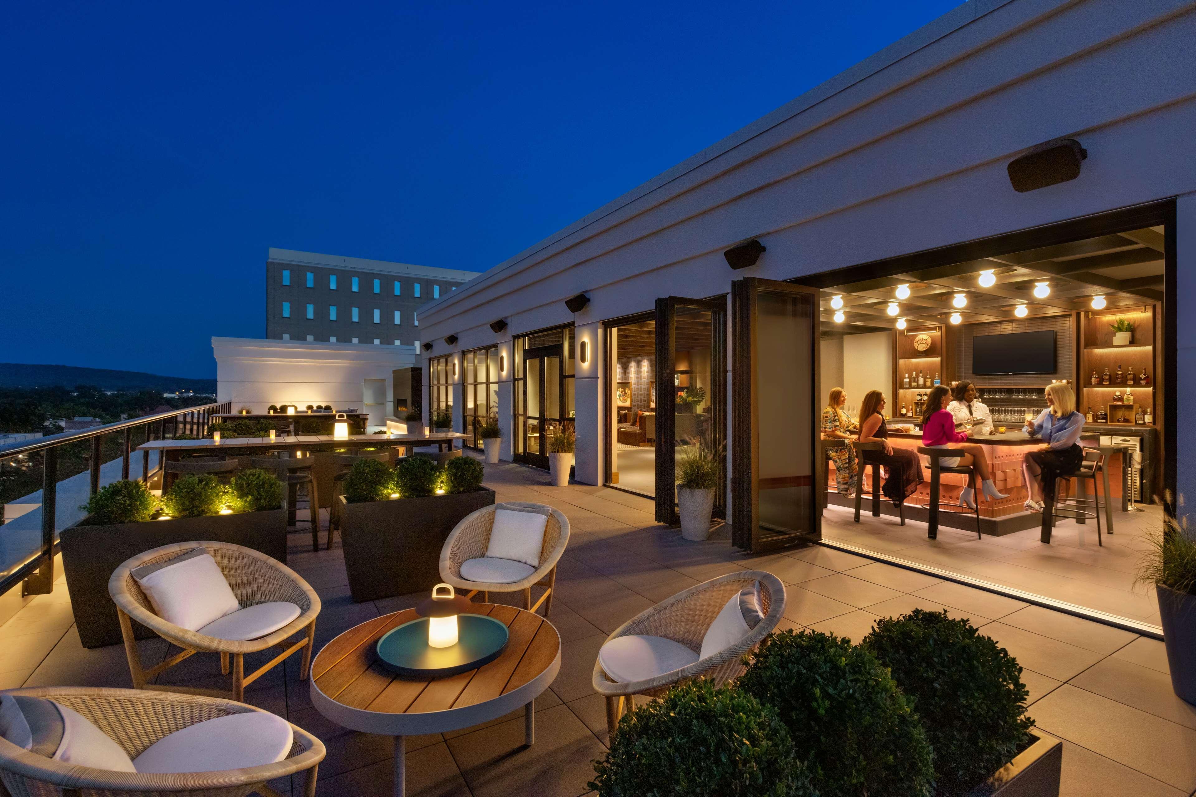 106 Jefferson Huntsville, Curio Collection By Hilton Dış mekan fotoğraf
