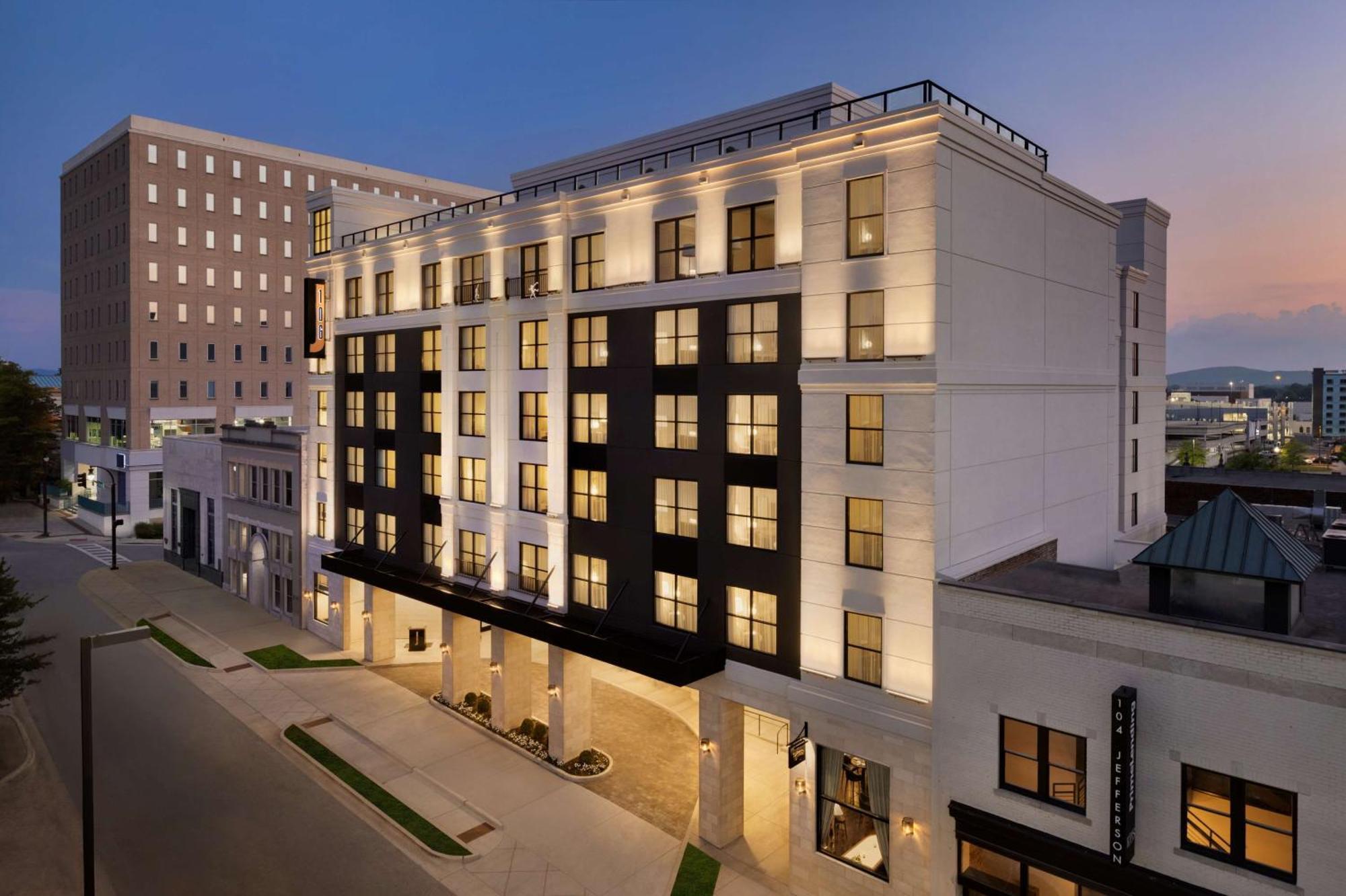 106 Jefferson Huntsville, Curio Collection By Hilton Dış mekan fotoğraf